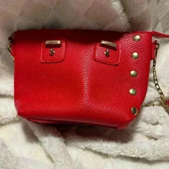 Cute small red faux leather  purse - Picture 1 of 8